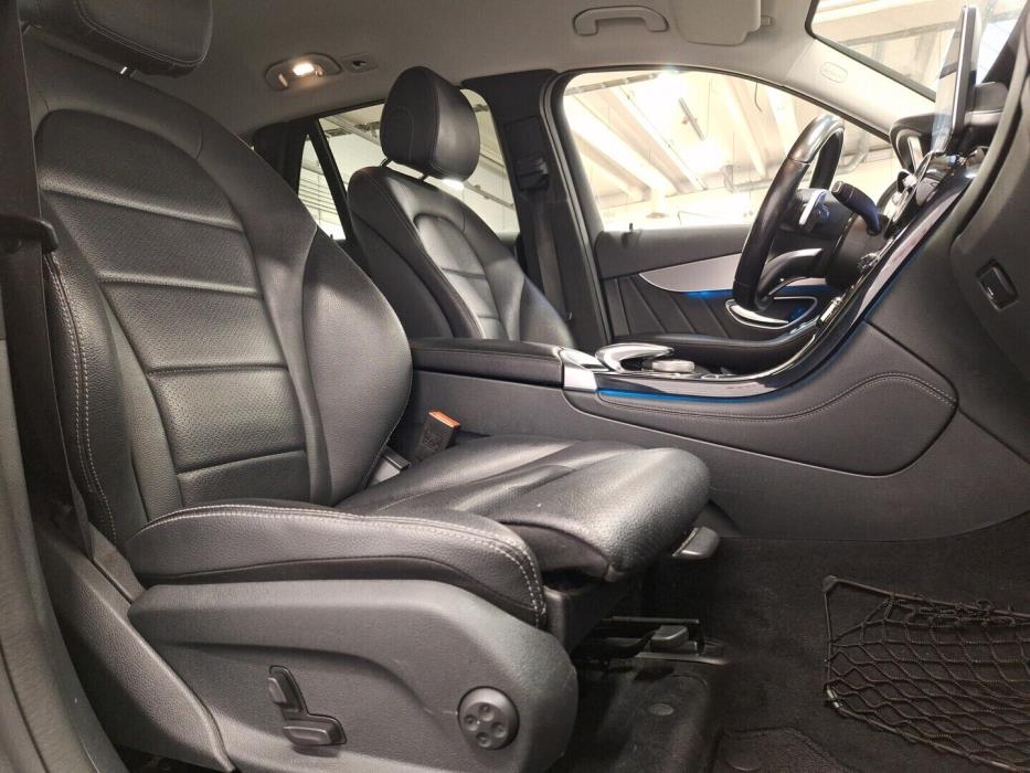 MERCEDES-BENZ GLC 2016