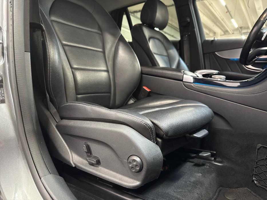 MERCEDES-BENZ GLC 2016