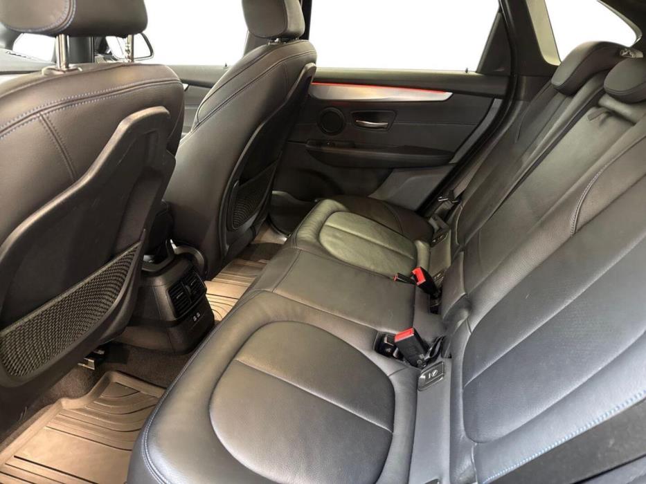 BMW 225 2019