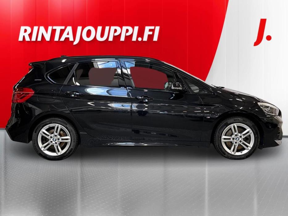 BMW 225 2019