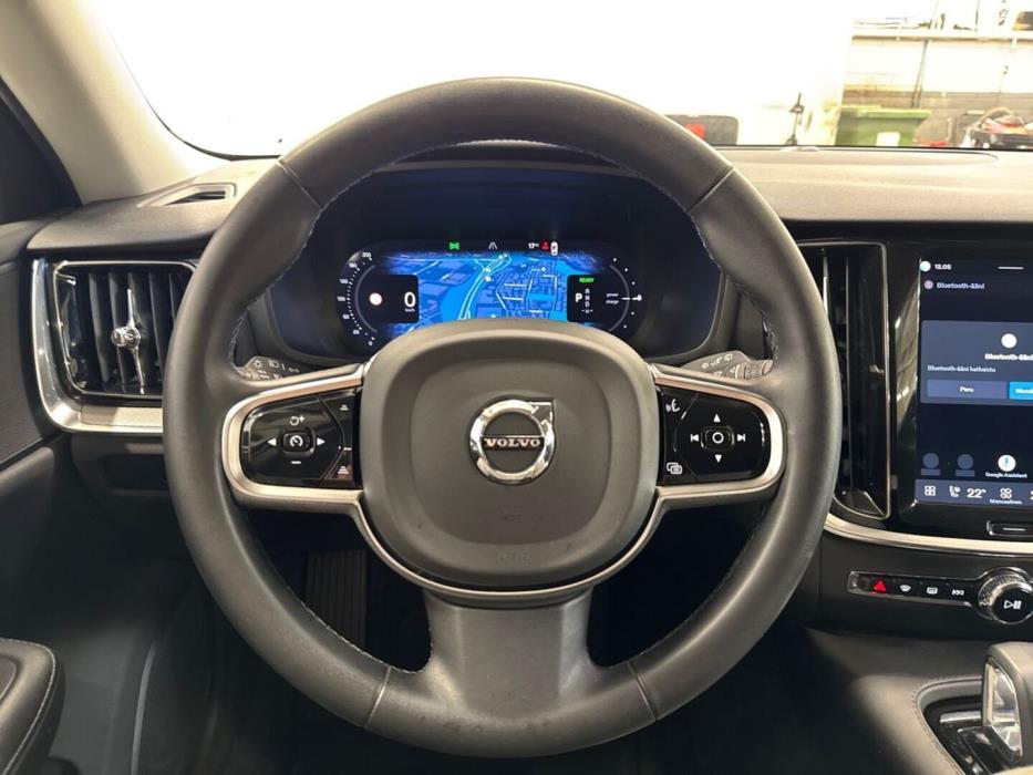 VOLVO V60 2023