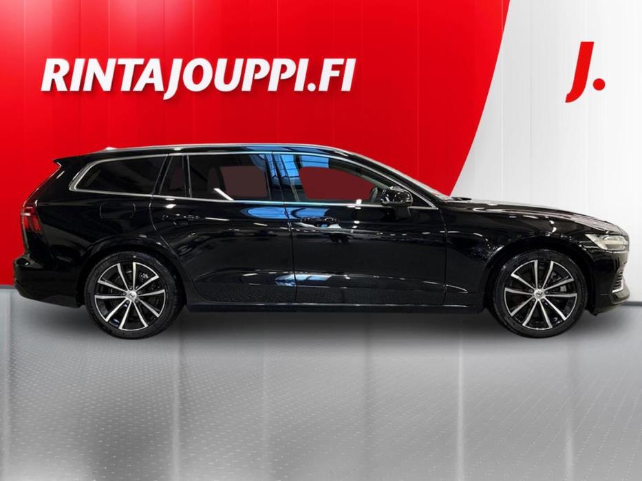 VOLVO V60 2023