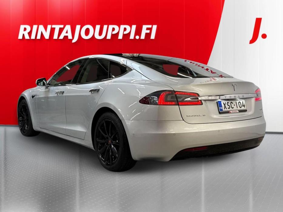 TESLA Model S 2018