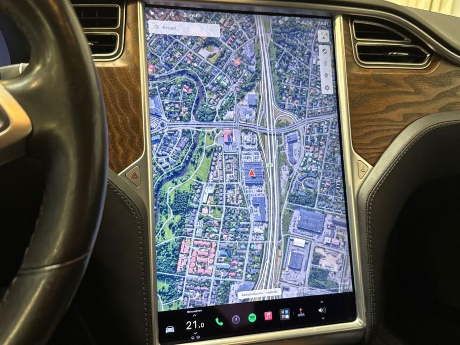 TESLA Model S 2018