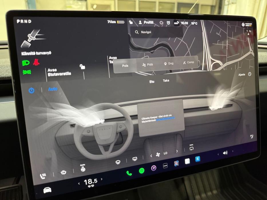 TESLA Model 3 2024