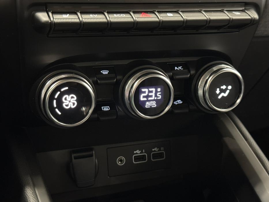 MITSUBISHI Colt 2024