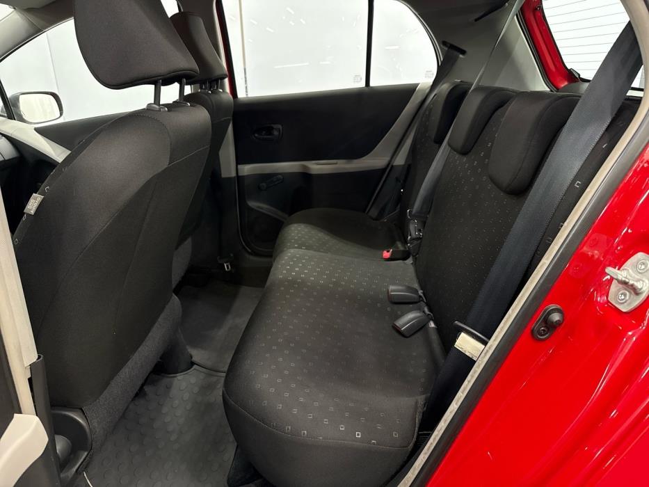 TOYOTA Yaris 2008