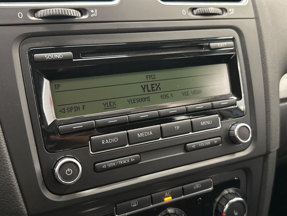 VOLKSWAGEN Golf 2009