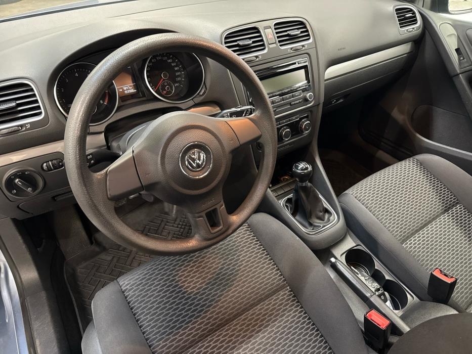 VOLKSWAGEN Golf 2009