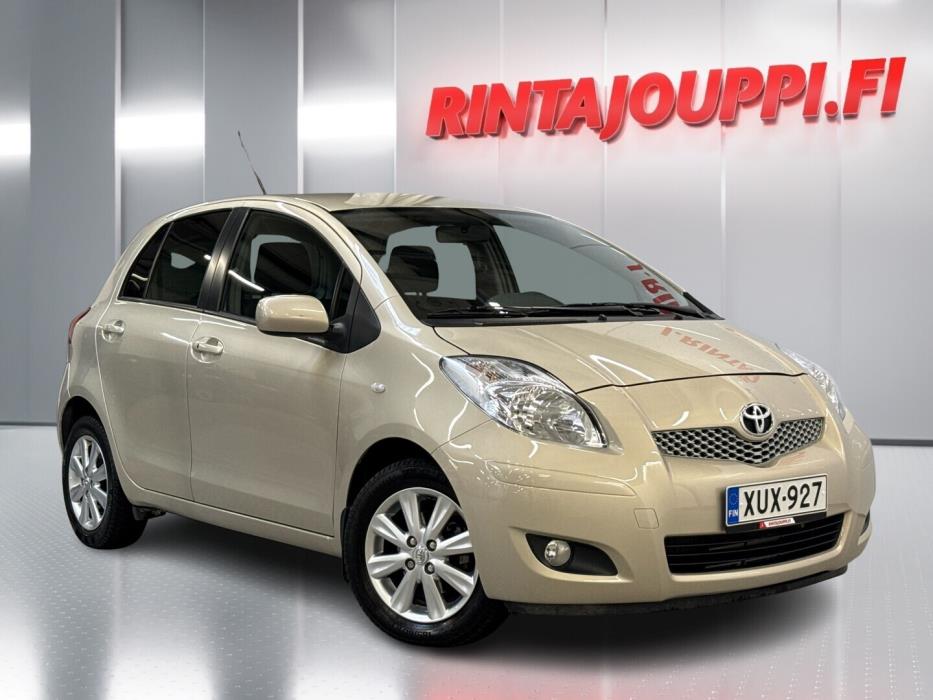 TOYOTA Yaris 2010