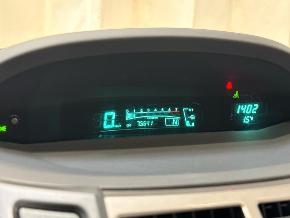TOYOTA Yaris 2010