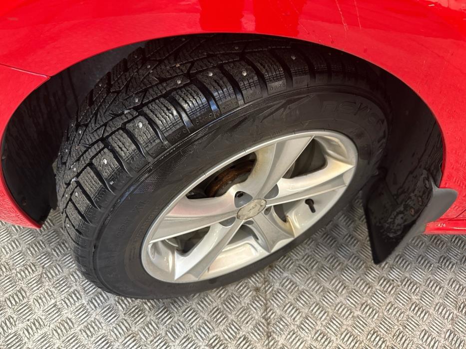 VOLKSWAGEN Polo 2010