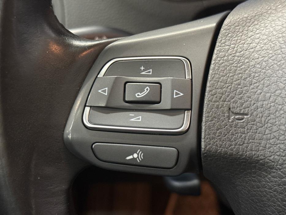 VOLKSWAGEN Polo 2010