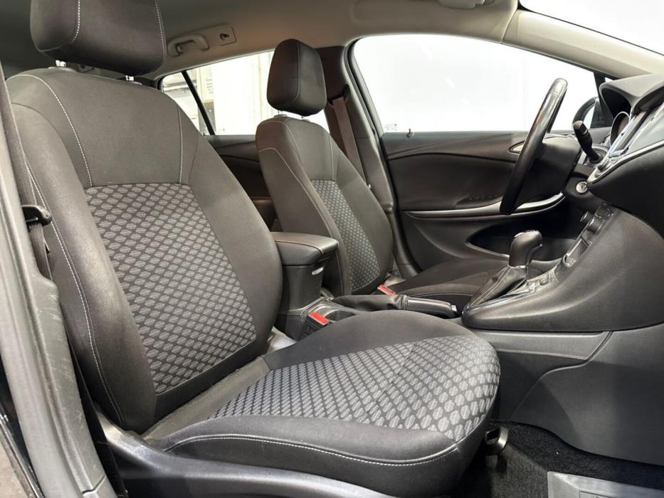 OPEL Astra 2019