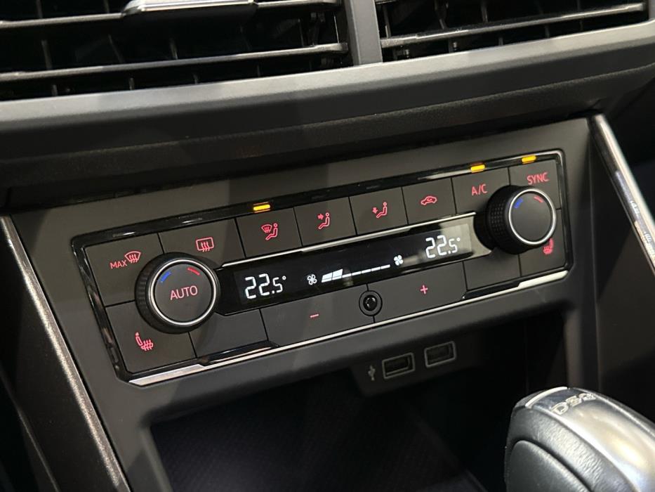VOLKSWAGEN Polo 2019