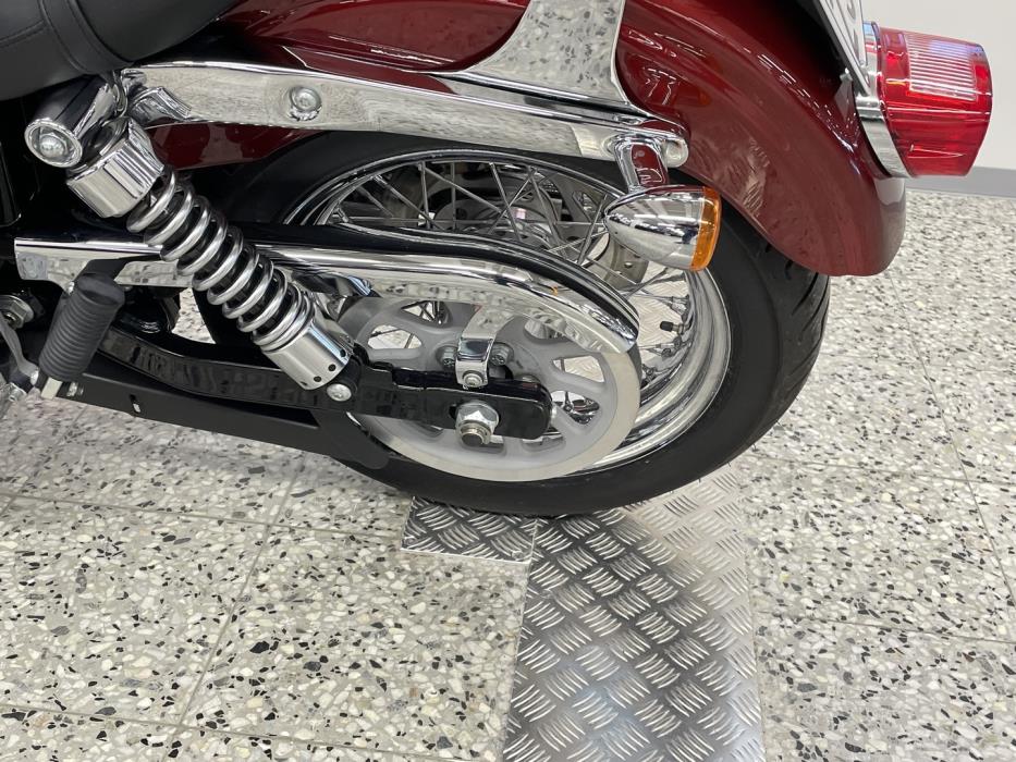 HARLEY-DAVIDSON DYNA 2010