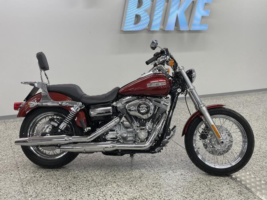 HARLEY-DAVIDSON DYNA 2010