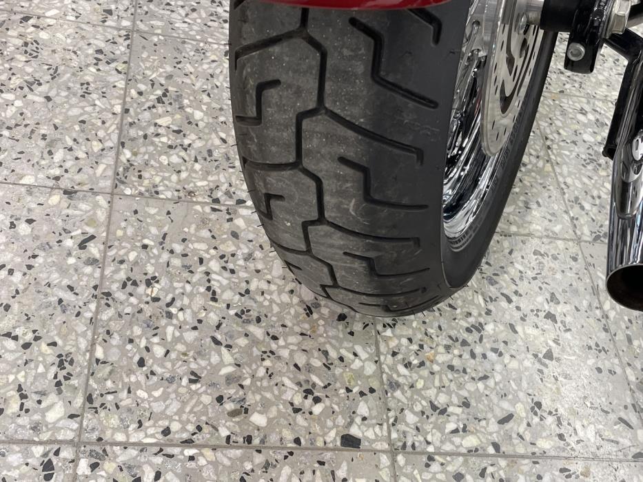 HARLEY-DAVIDSON DYNA 2010