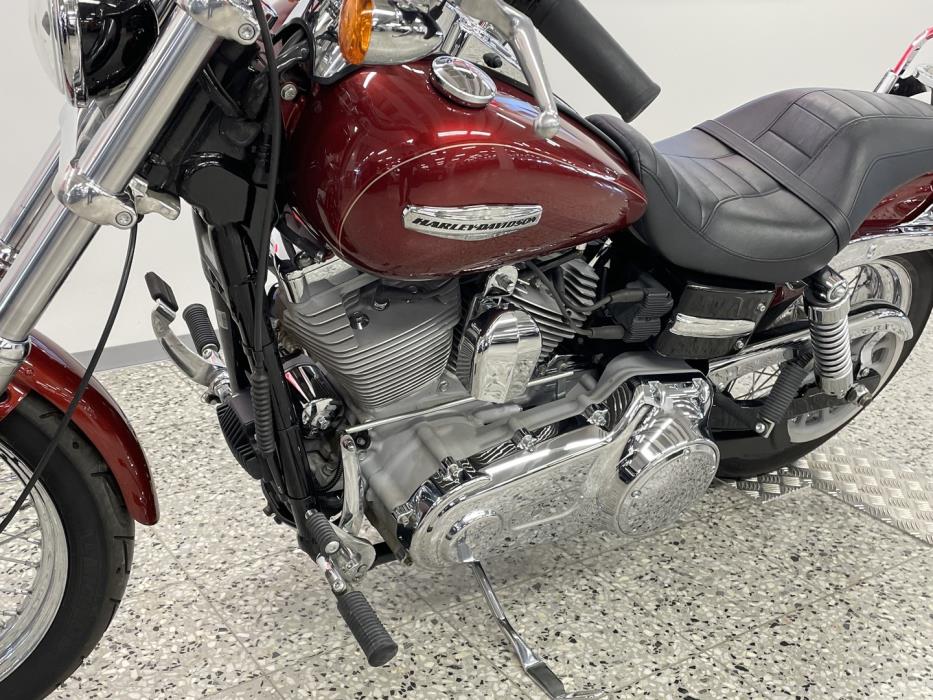 HARLEY-DAVIDSON DYNA 2010