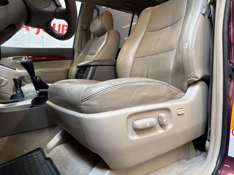 TOYOTA Land Cruiser 2007