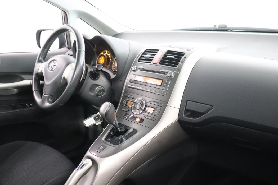 TOYOTA Auris 2008