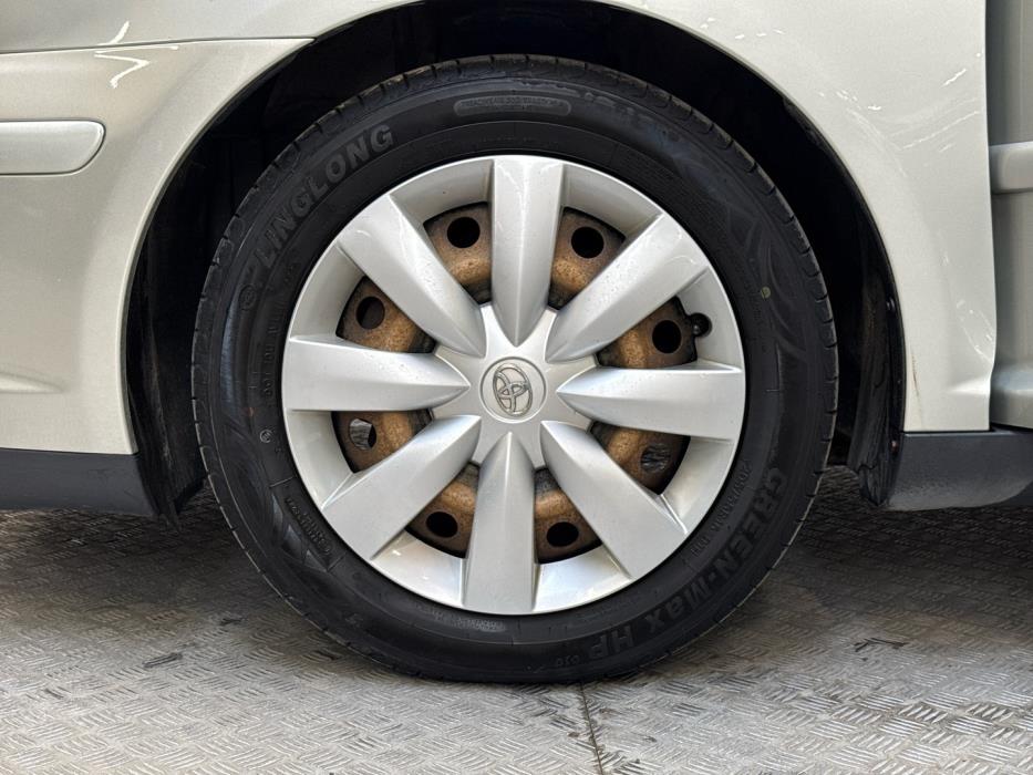 TOYOTA Avensis 2008