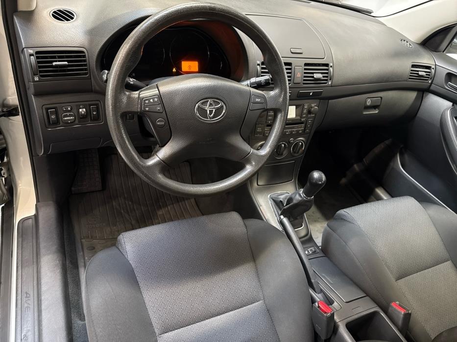 TOYOTA Avensis 2008