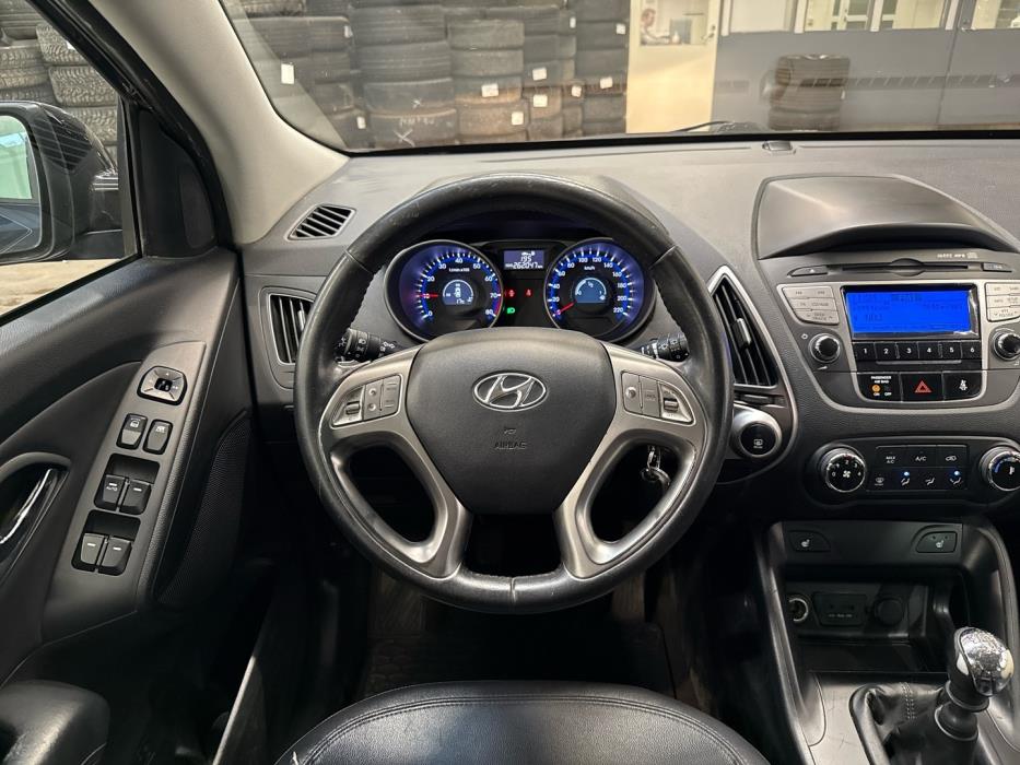HYUNDAI ix35 2011