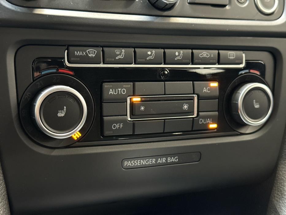 VOLKSWAGEN Golf 2011