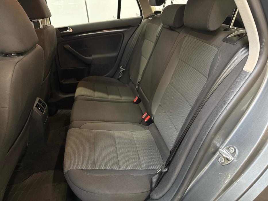 VOLKSWAGEN Golf 2011