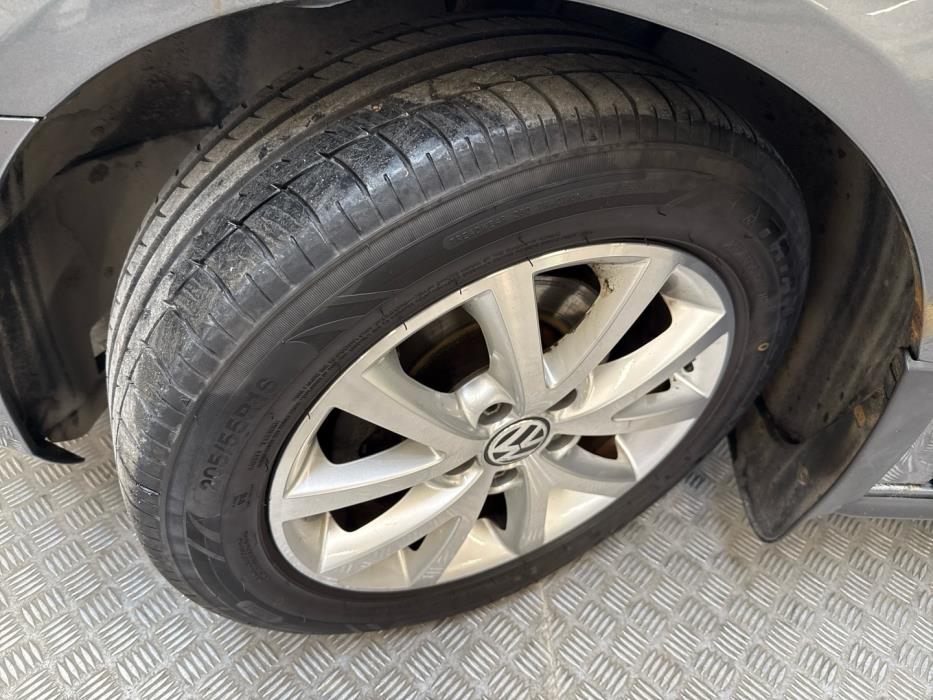 VOLKSWAGEN Golf 2011