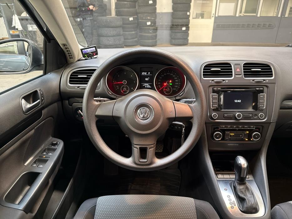 VOLKSWAGEN Golf 2011