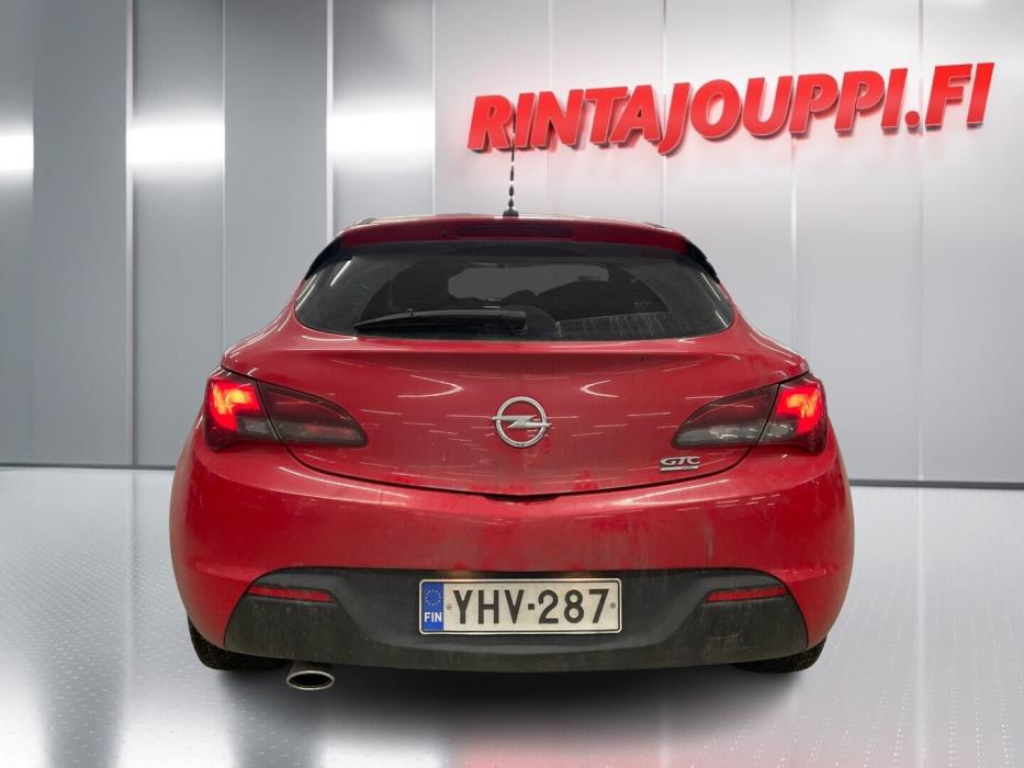 OPEL Astra 2012