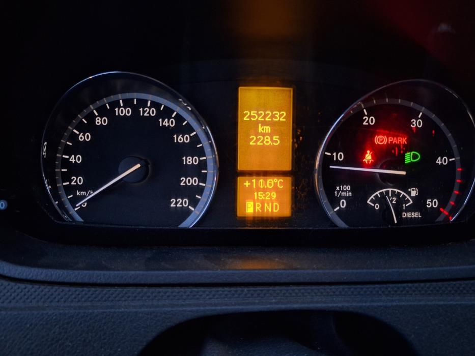 MERCEDES-BENZ Vito 2015