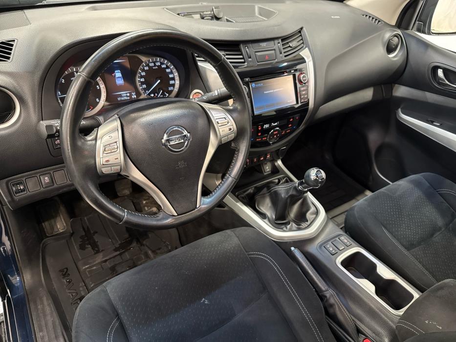 NISSAN Navara 2016