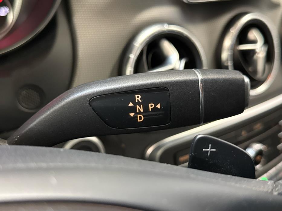 MERCEDES-BENZ CLA 2016
