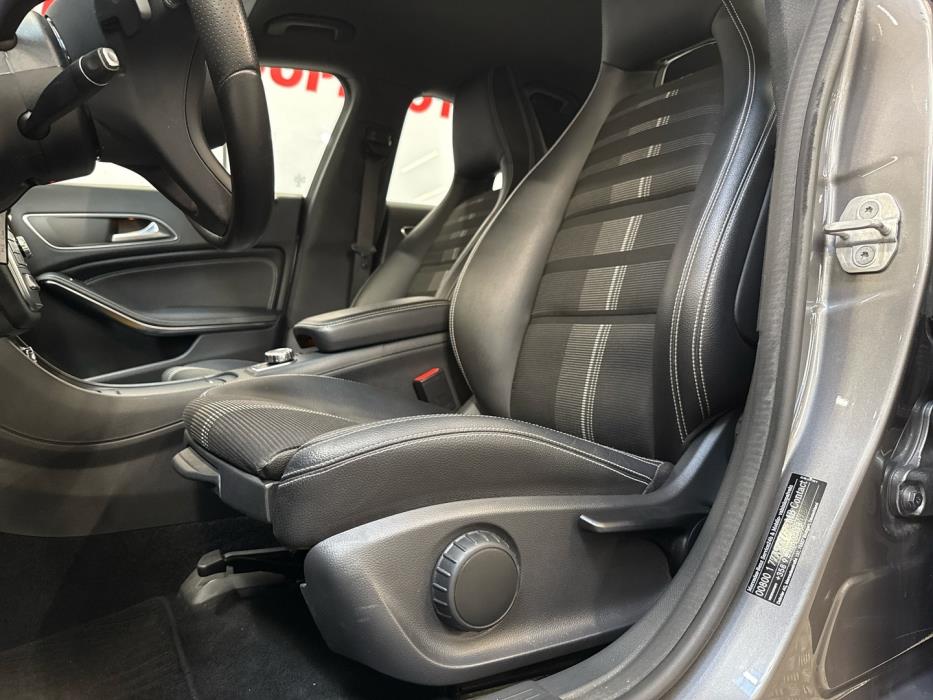 MERCEDES-BENZ CLA 2016