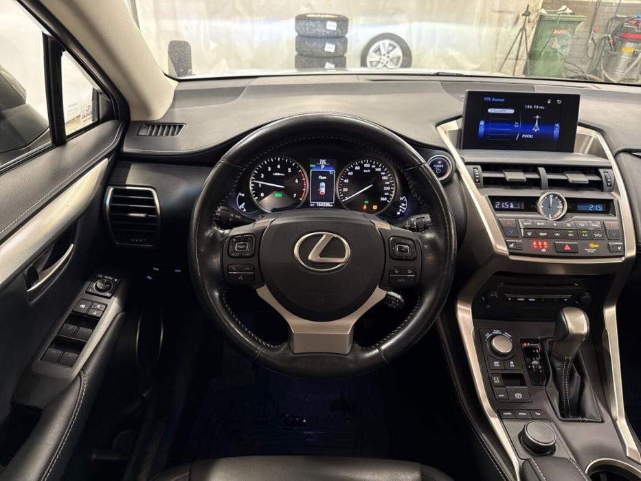 LEXUS NX 2017
