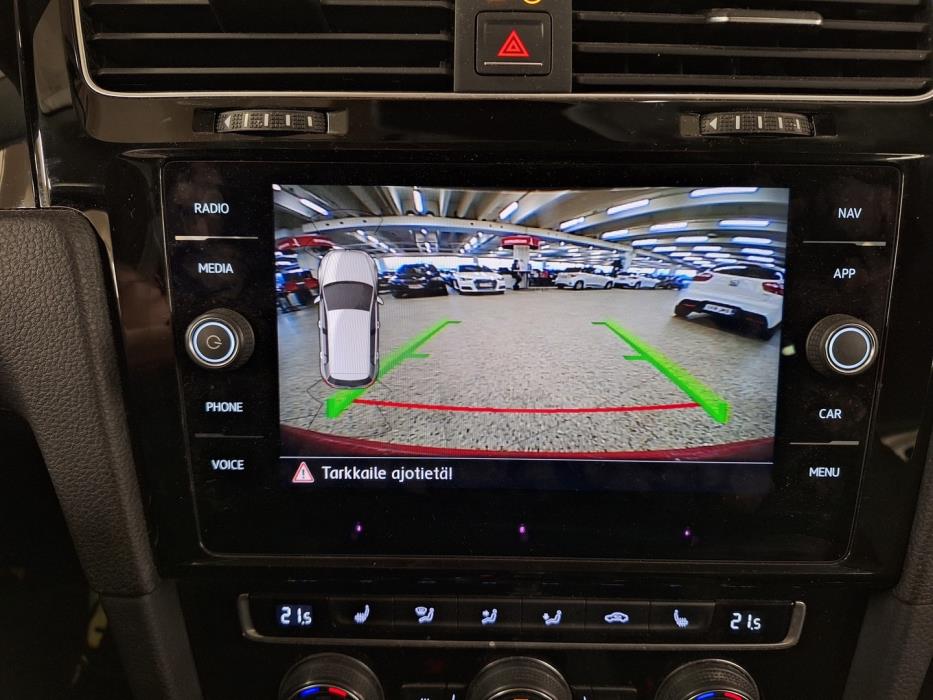 VOLKSWAGEN Golf 2018