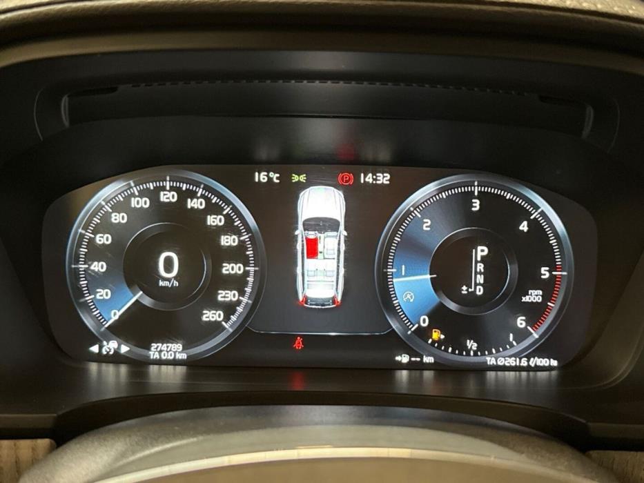 VOLVO V90 2021