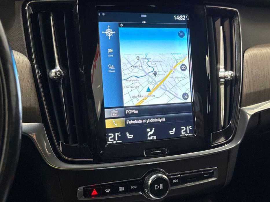 VOLVO V90 2021