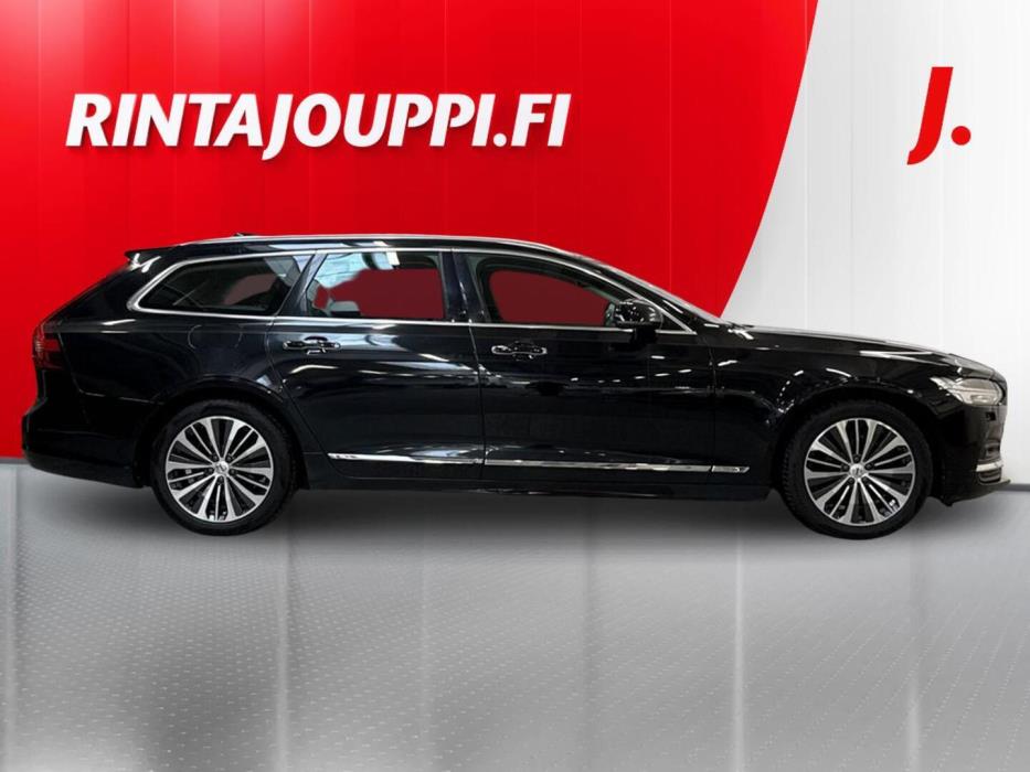 VOLVO V90 2021