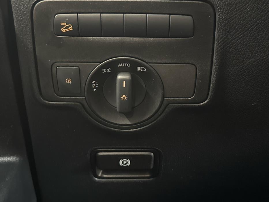 MERCEDES-BENZ Vito 2022