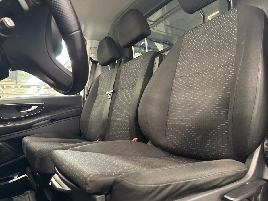 MERCEDES-BENZ Vito 2022