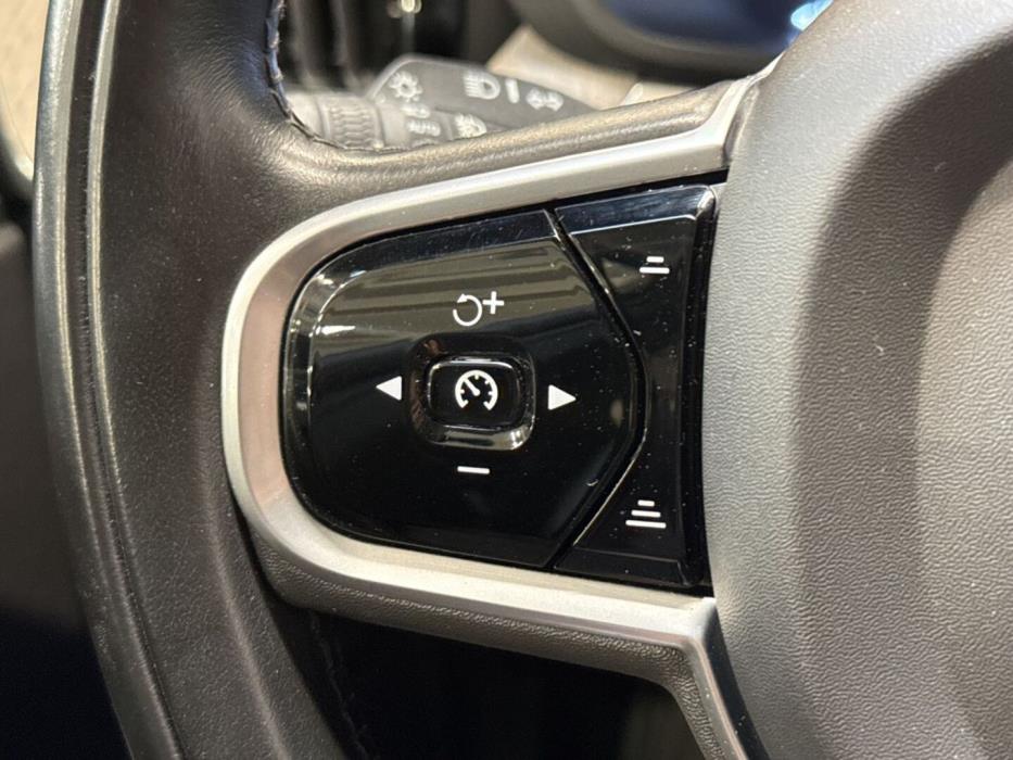 VOLVO XC60 2019