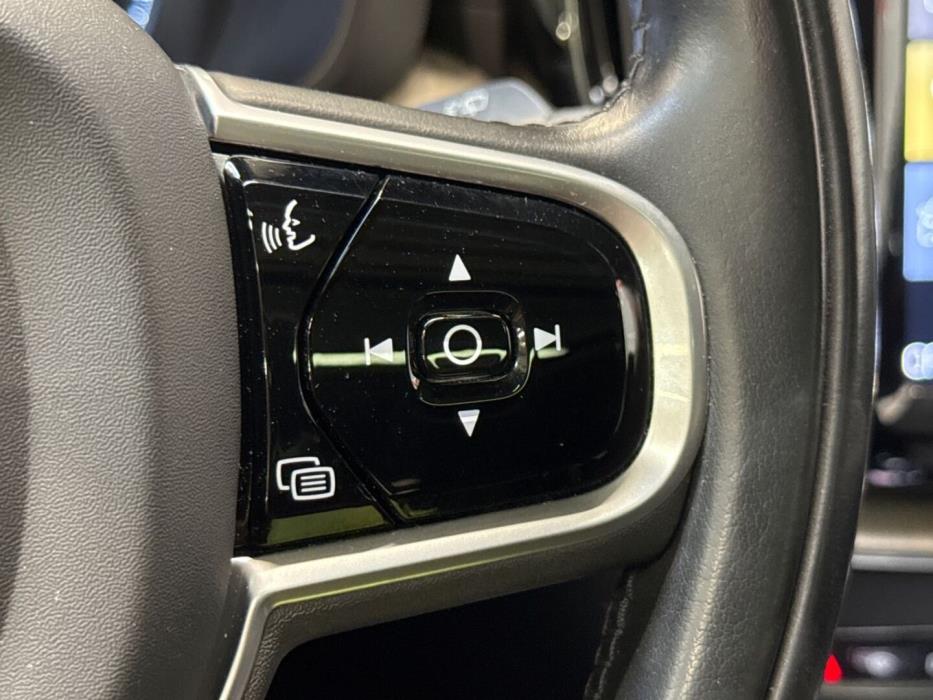 VOLVO XC60 2019