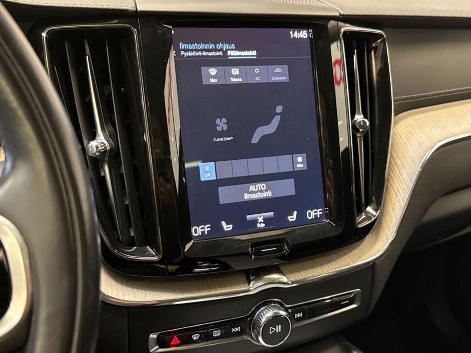 VOLVO XC60 2019