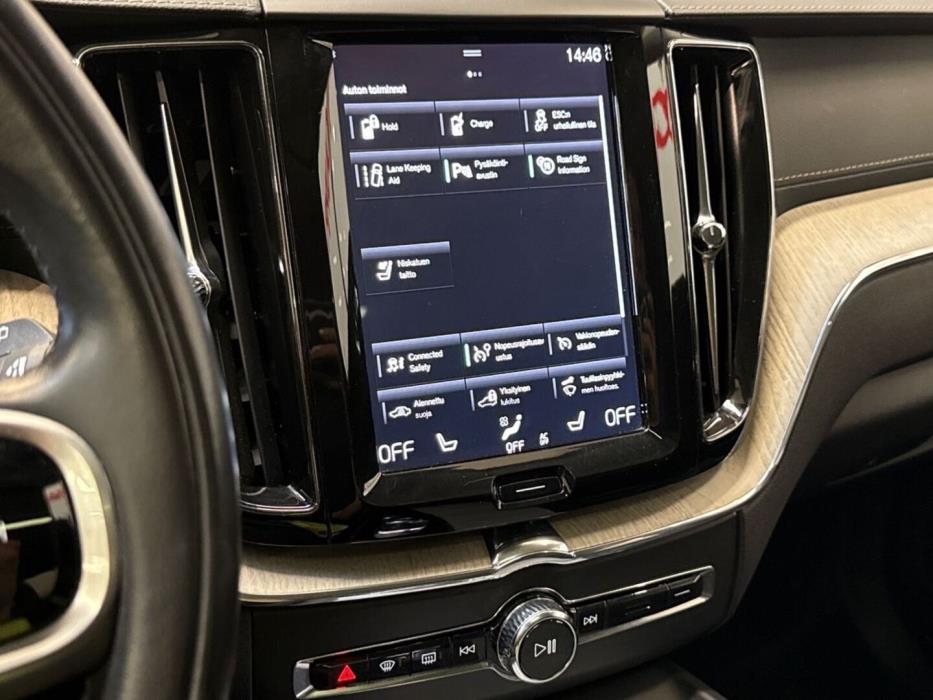 VOLVO XC60 2019