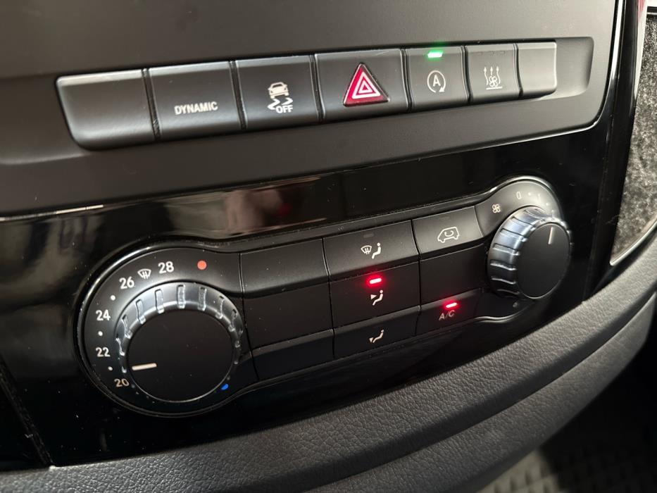 MERCEDES-BENZ Vito 2022