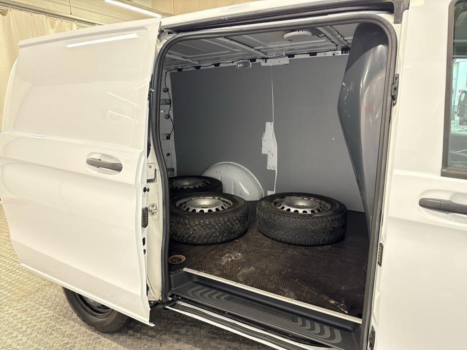 MERCEDES-BENZ Vito 2022